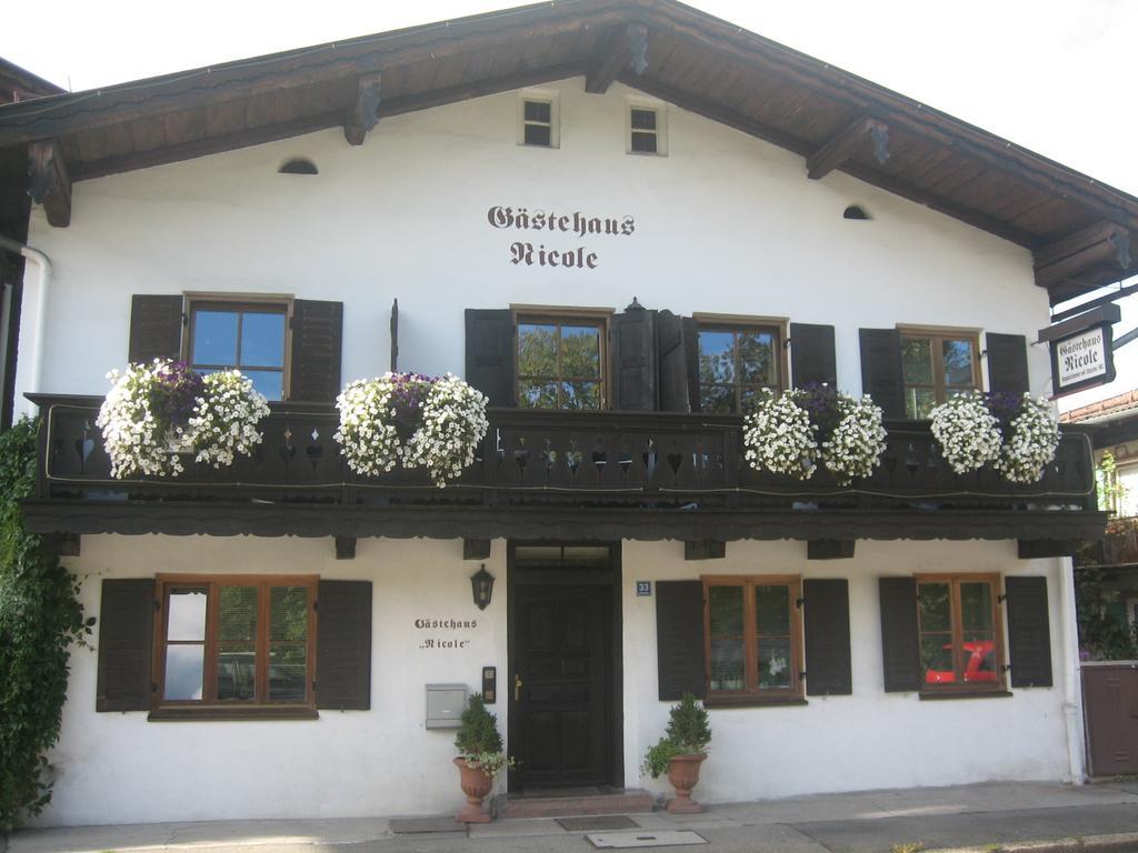 Gaestehaus Nicole Garmisch-Partenkirchen Exterior foto