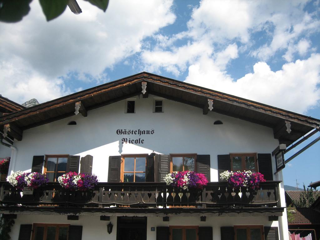 Gaestehaus Nicole Garmisch-Partenkirchen Exterior foto