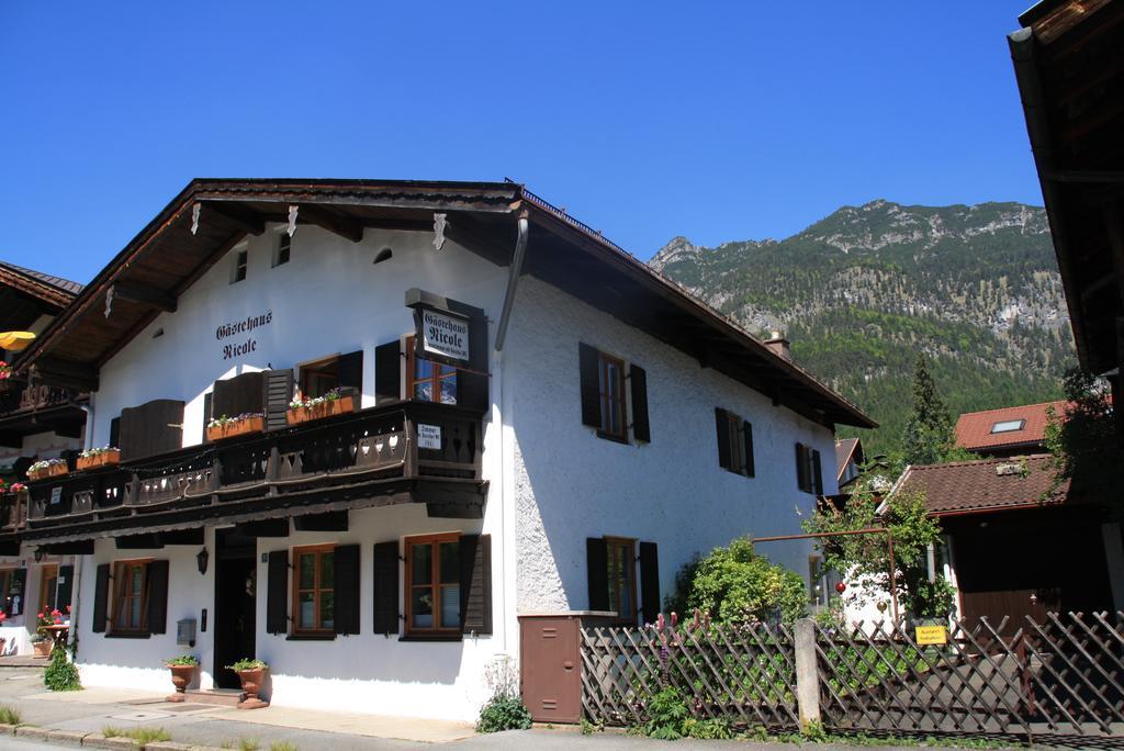 Gaestehaus Nicole Garmisch-Partenkirchen Exterior foto